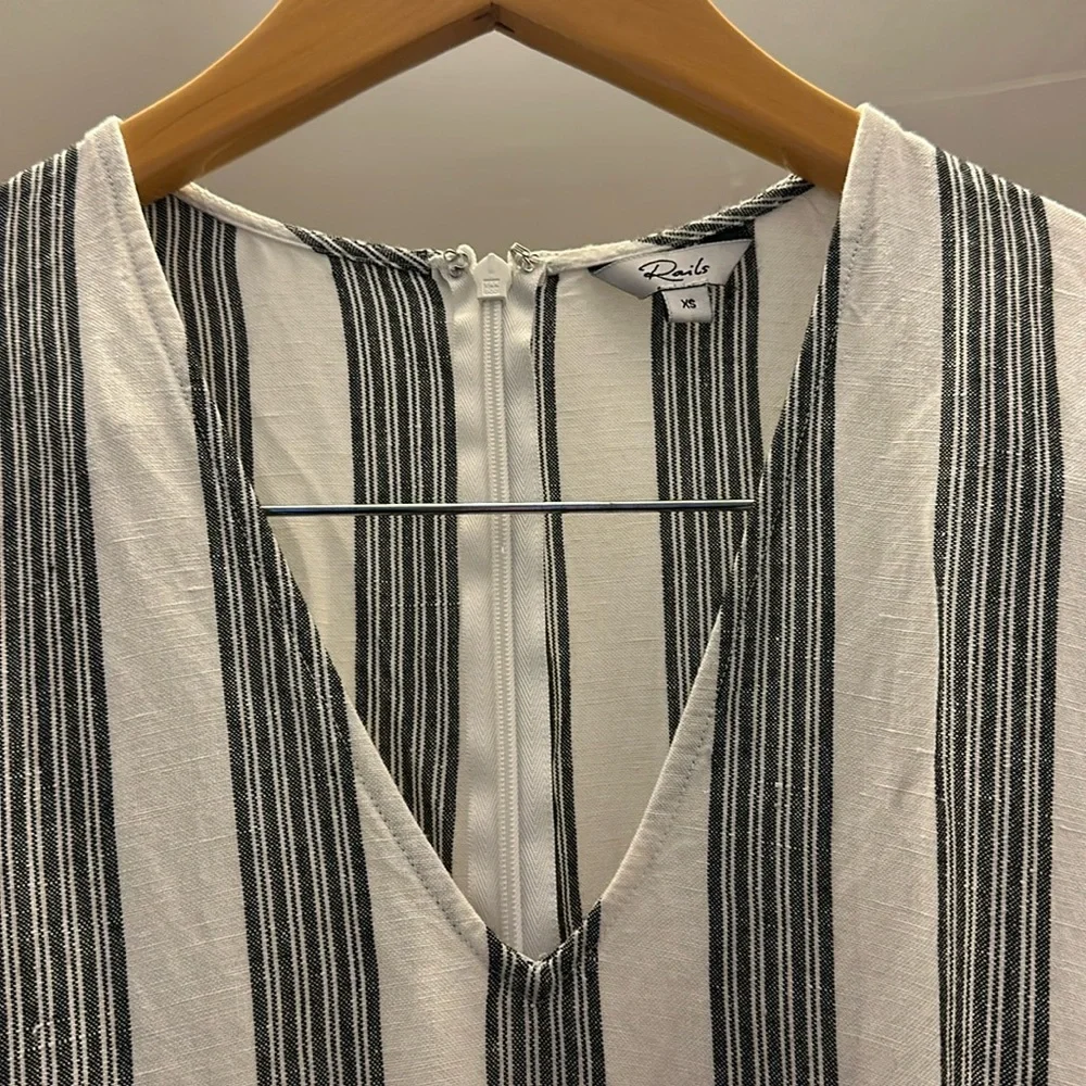 NWOT Rails White & Black Stripe Women’s Jumpsuit - Picture 3 of 9